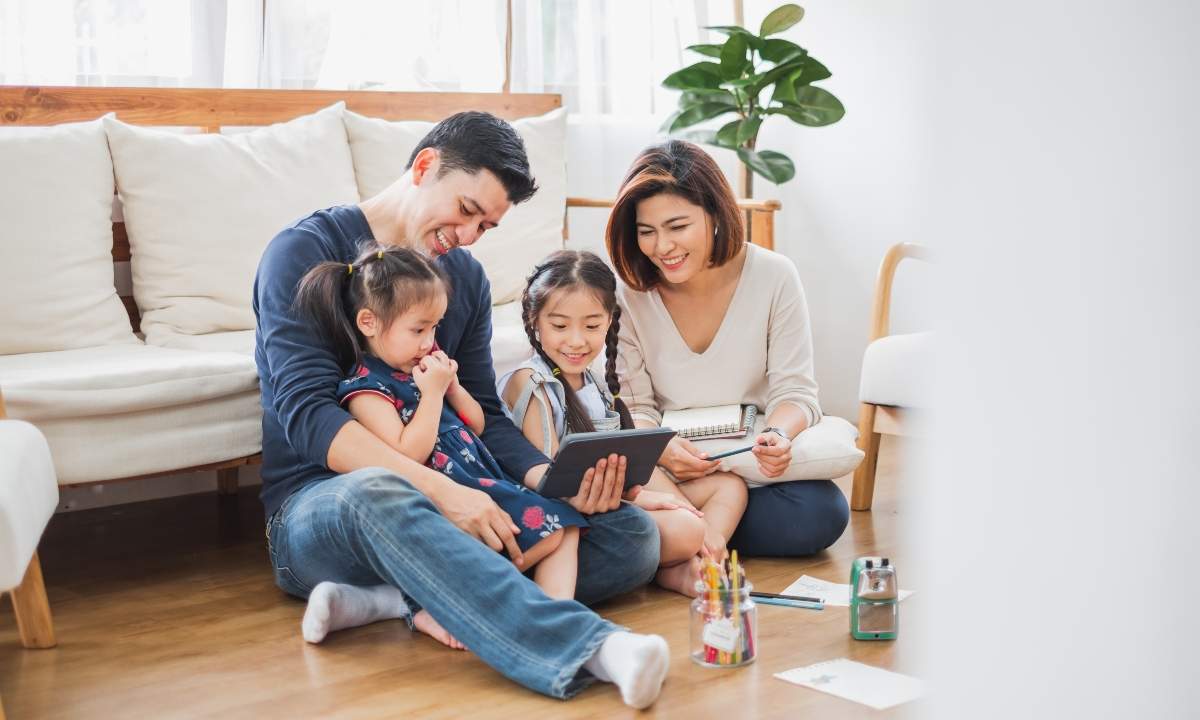 Mới Kết Hôn Có Nên Mua Bảo Hiểm Cho Cả Hai Vợ Chồng?